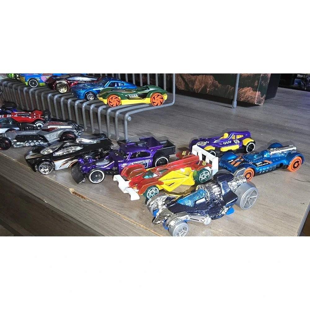 Hot Wheels Hot Rod Race toy Cars‎ Lot of 27 Mattel Customs Loose Racers hw